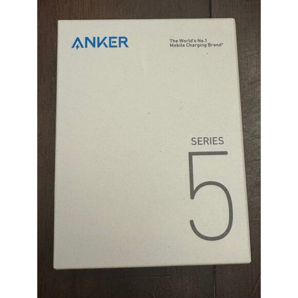 Anker series 5 30W charger NIB black - Picture 1 of 2